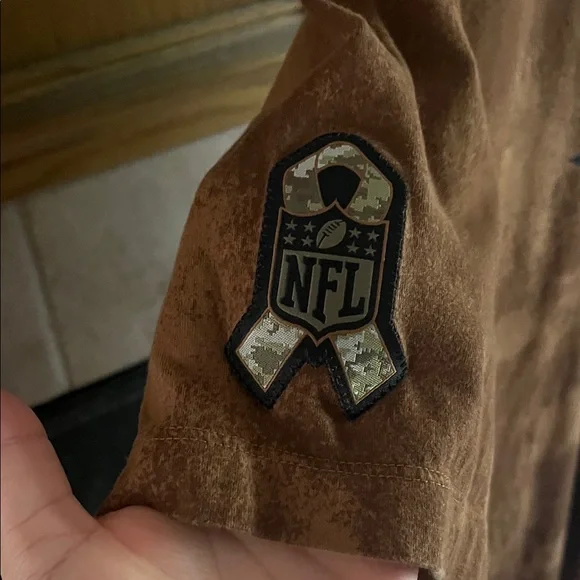 Dallas Cowboys Salute to Service Graphic T-Shirt - Picture 3 of 5